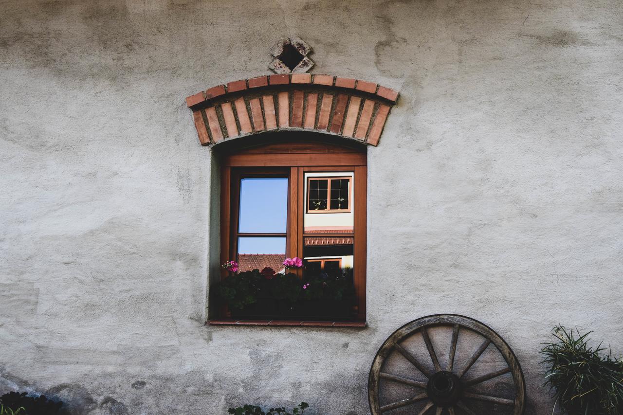 Gasthof zum Moosmann - Familie Pachernigg Arnfels Exterior foto